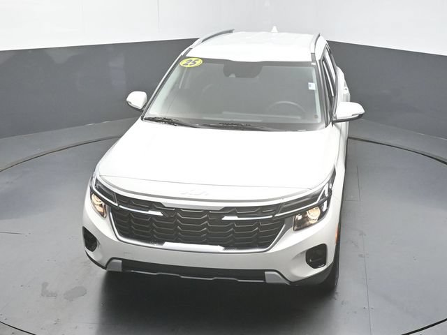 Used 2025 Kia Seltos S FWD image 41