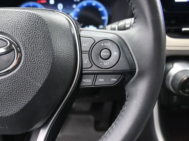 Used 2023 Toyota RAV4 Limited image 2