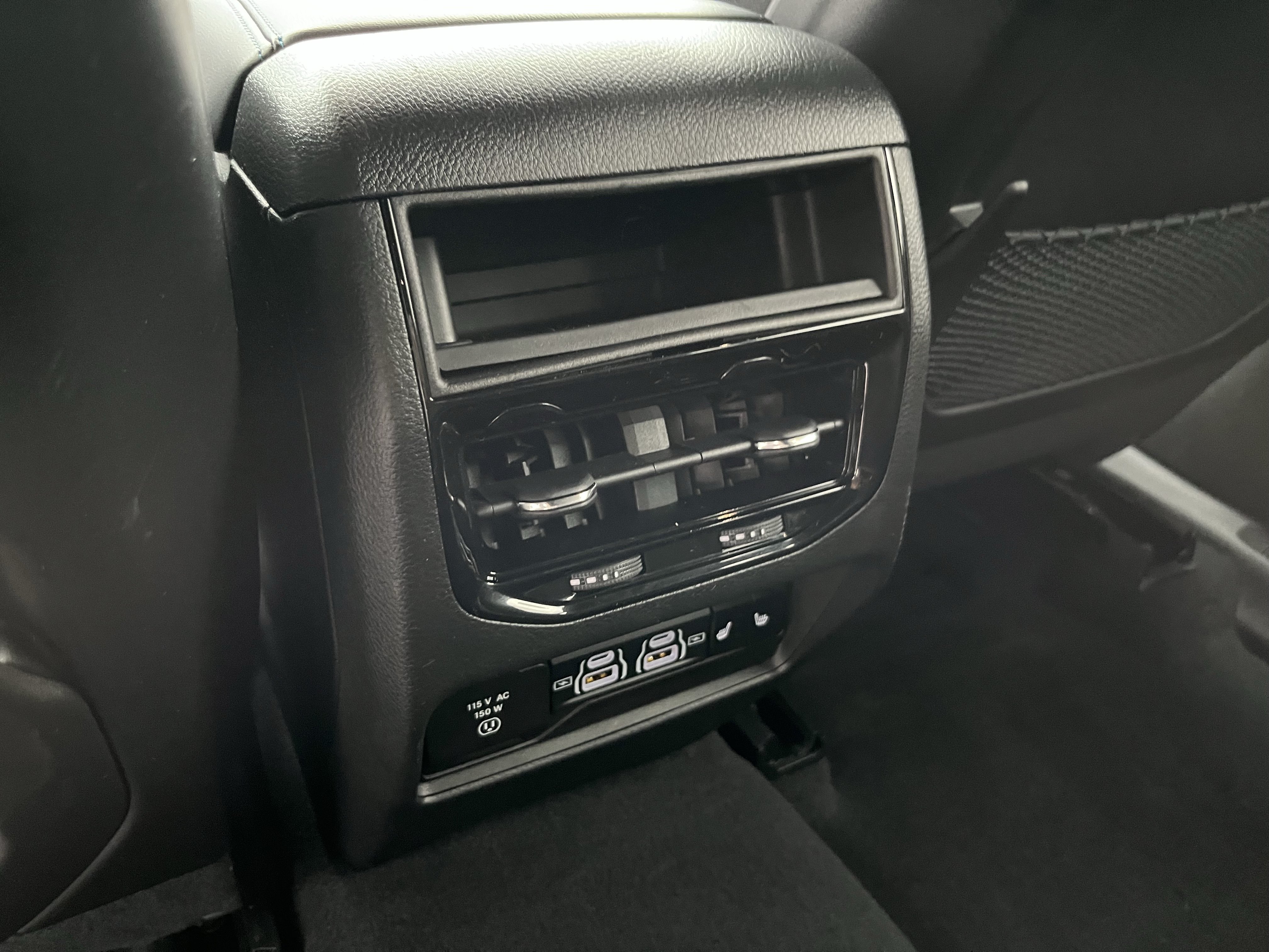 Used 2023 Jeep Grand Cherokee Trailhawk w/ Luxury Tech Group III AWD/4WD image 27