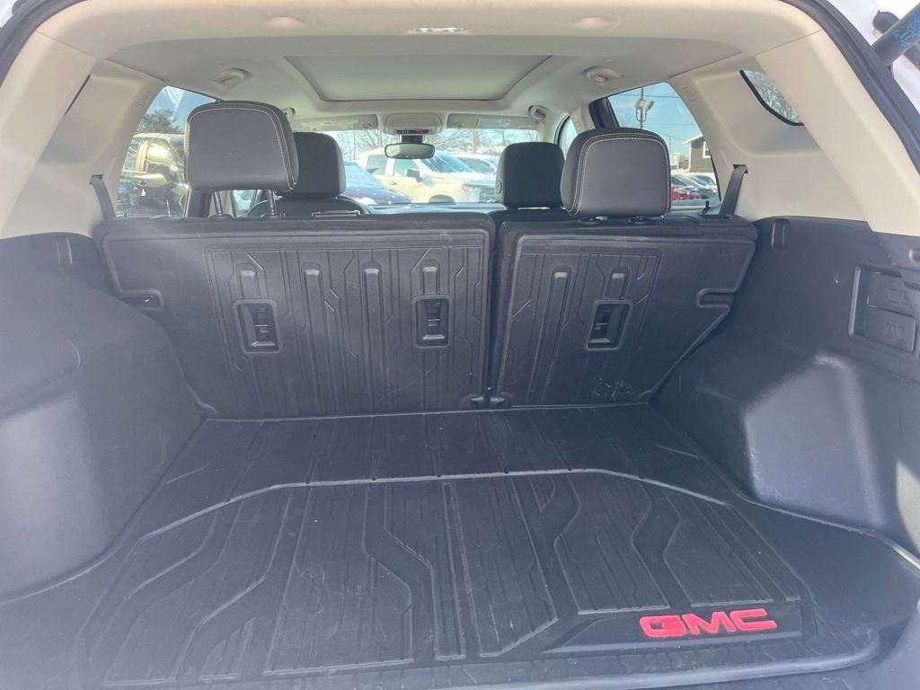 Used 2022 GMC Terrain Denali w/ Denali Premium Package image 24