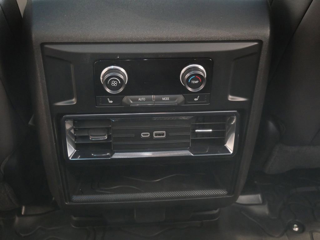 New 2026 GMC Hummer EV SUV w/ LPO, Dark Essentials Package image 19