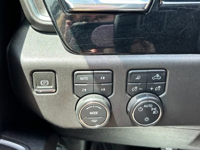Used 2022 Chevrolet Silverado 1500 LT w/ Texas Edition Plus AWD/4WD image 33