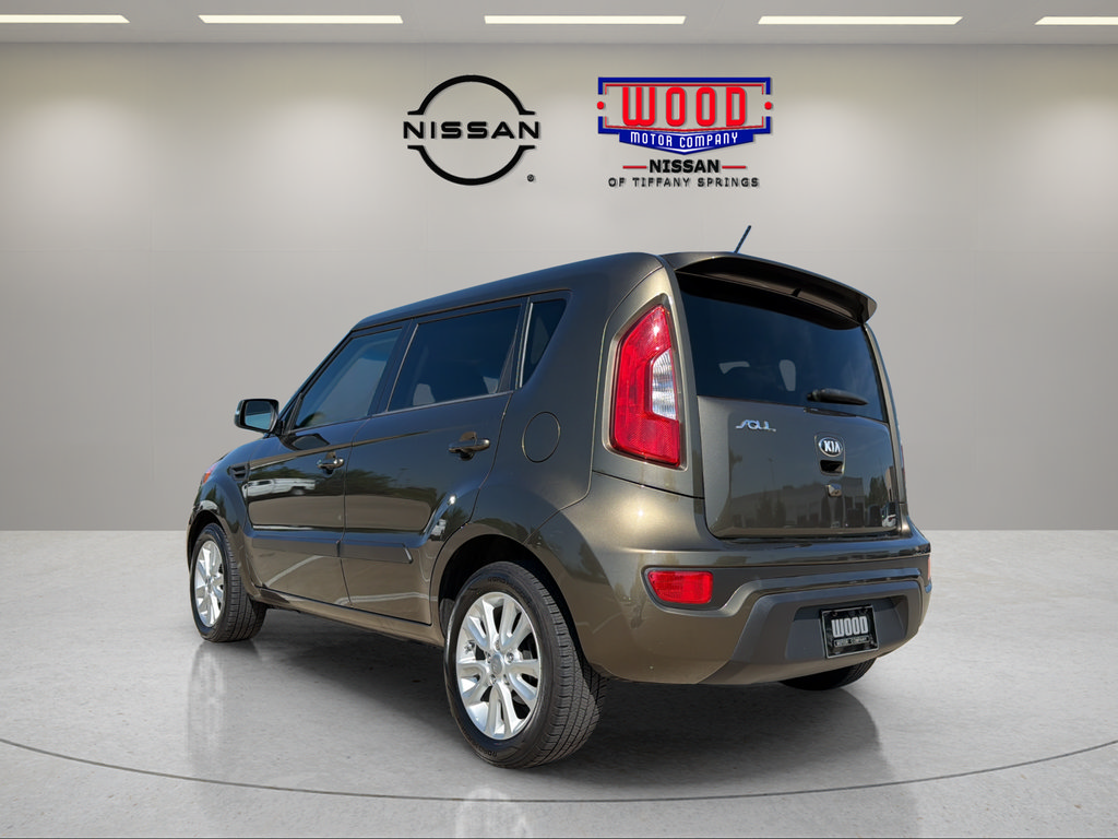 Used 2013 Kia Soul + w/ Audio Pkg FWD image 4