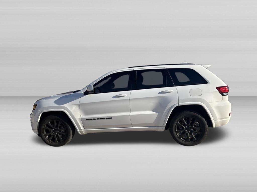Used 2021 Jeep Grand Cherokee Laredo X AWD/4WD image 7