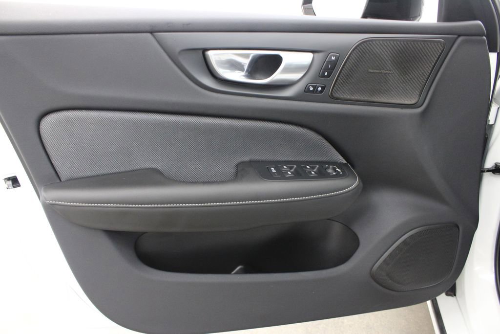 Used 2024 Volvo S60 B5 Plus FWD image 18