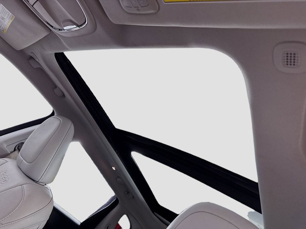 Used 2022 Jeep Cherokee Latitude Lux w/ Sun & Sound Group image 20