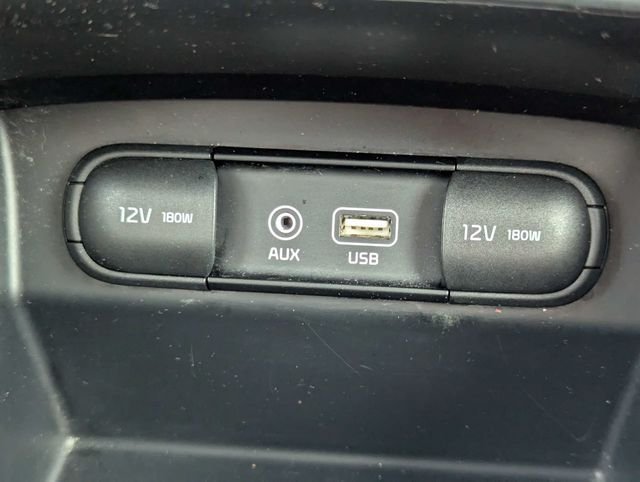 Used 2020 Kia Sorento FWD V6 image 22
