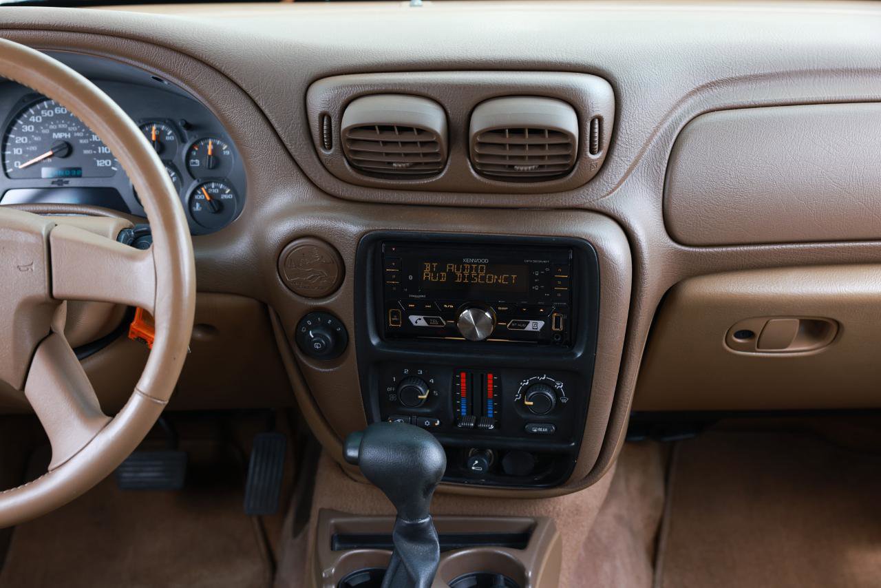 Used 2003 Chevrolet TrailBlazer LT image 31