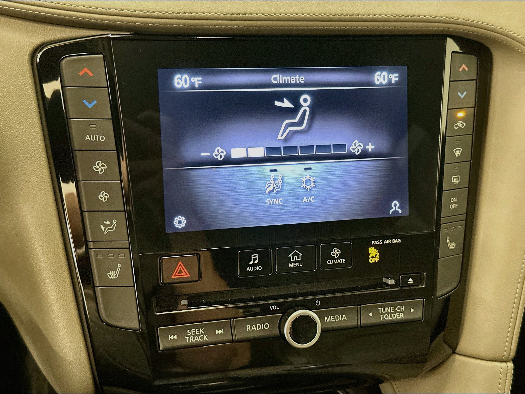 Used 2023 INFINITI QX50 Luxe AWD/4WD image 23