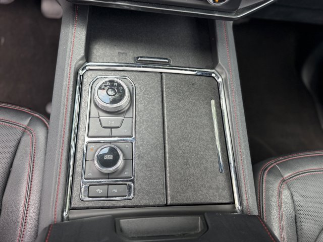 Used 2023 Ford Expedition Limited AWD/4WD image 21