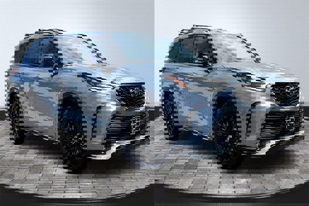 New 2025 Toyota Highlander XSE