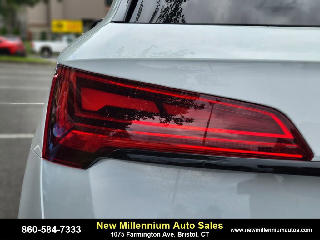 Used 2025 Audi Q5 2.0T Premium w/ Convenience Plus Package image 7