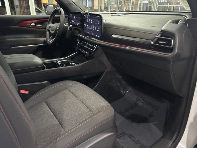 Used 2024 Chevrolet Traverse Z71 w/ Enhanced Driving Package image 38