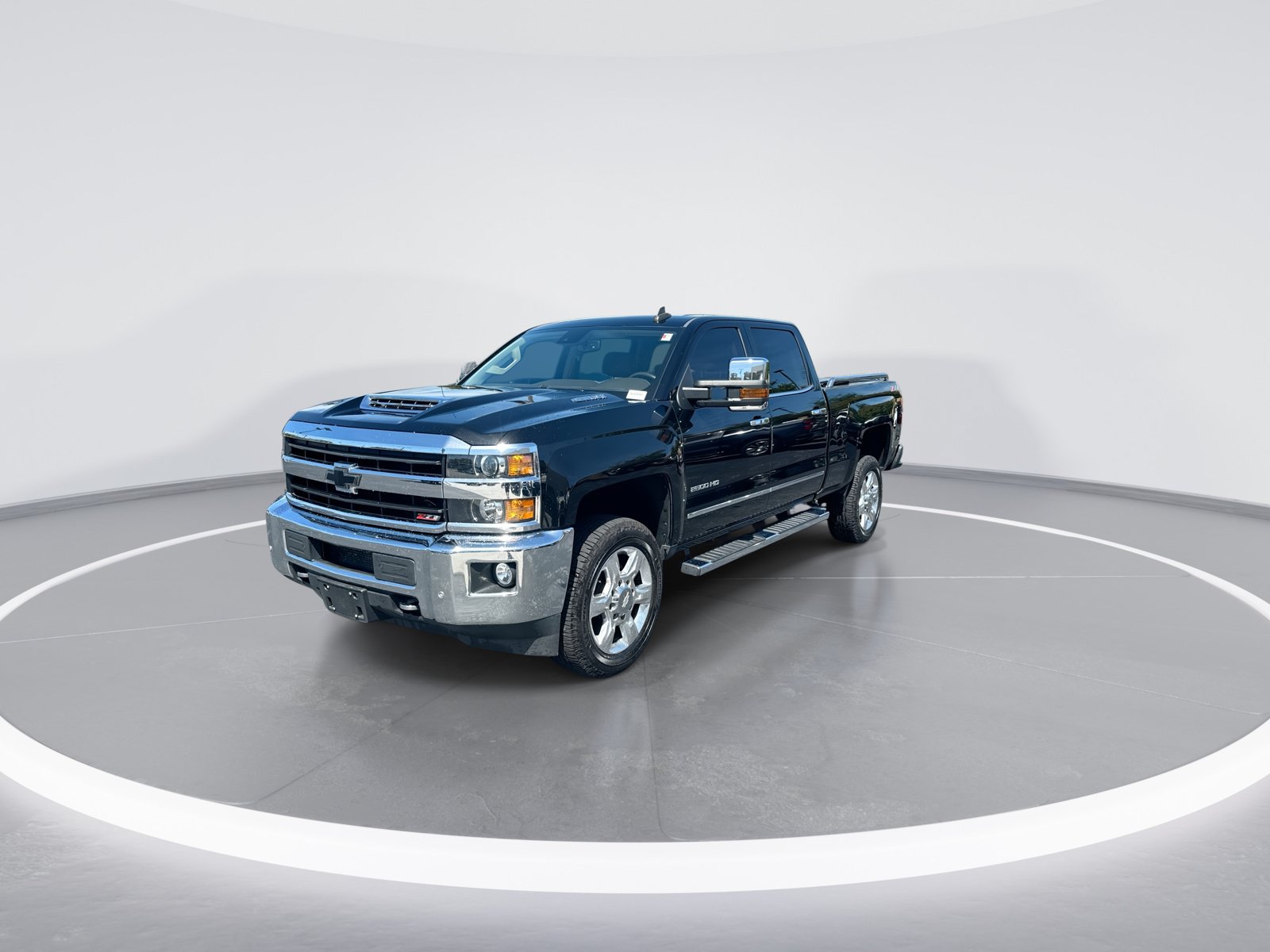 Used 2018 Chevrolet Silverado 2500 LTZ w/ Duramax Plus Package AWD/4WD image 5