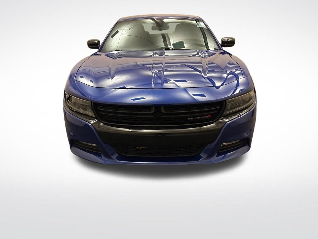 Used 2022 Dodge Charger SXT image 2