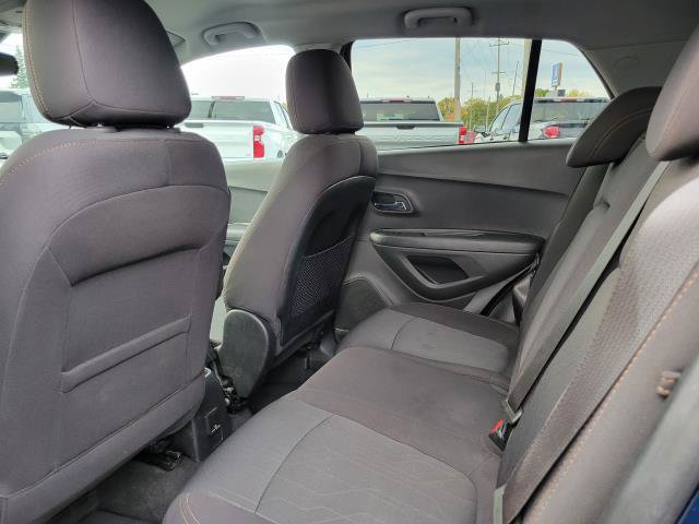 Used 2020 Chevrolet Trax LT FWD image 24