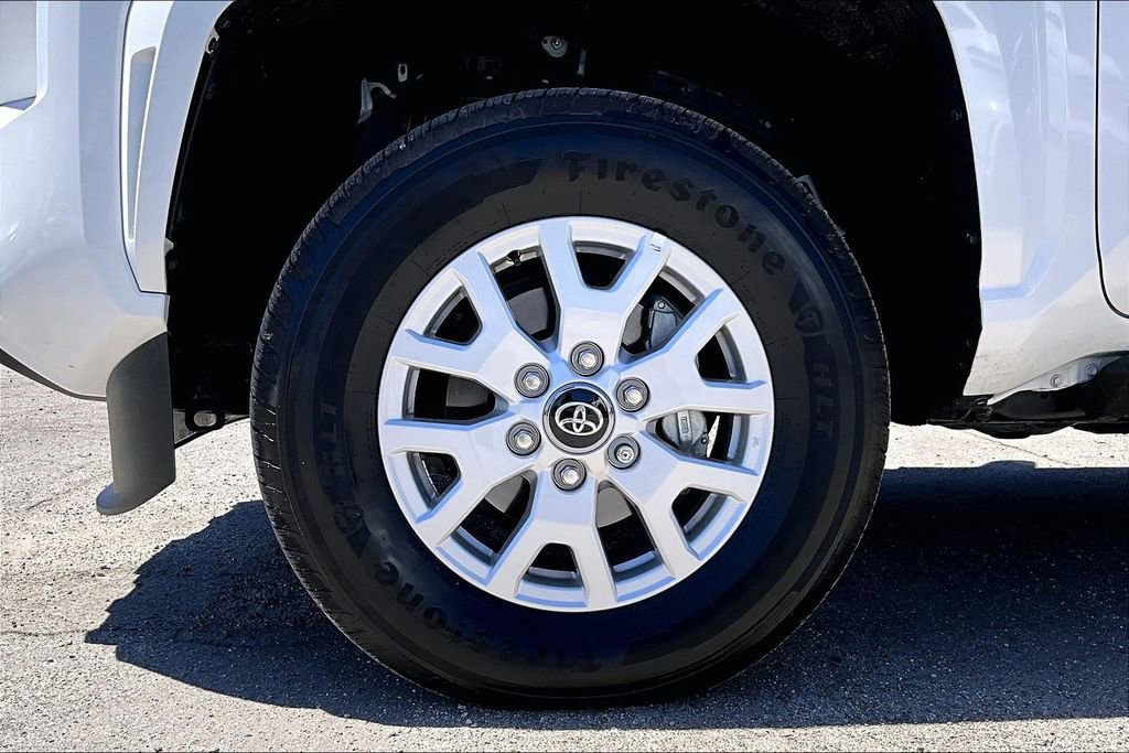 Certified 2025 Toyota Tacoma SR5 w/ SR5 Upgrade Package AWD/4WD image 34