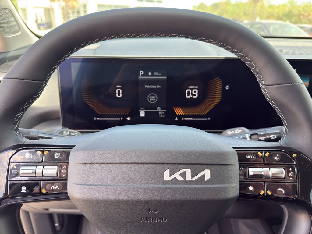 New 2026 Kia Sorento LX FWD image 17