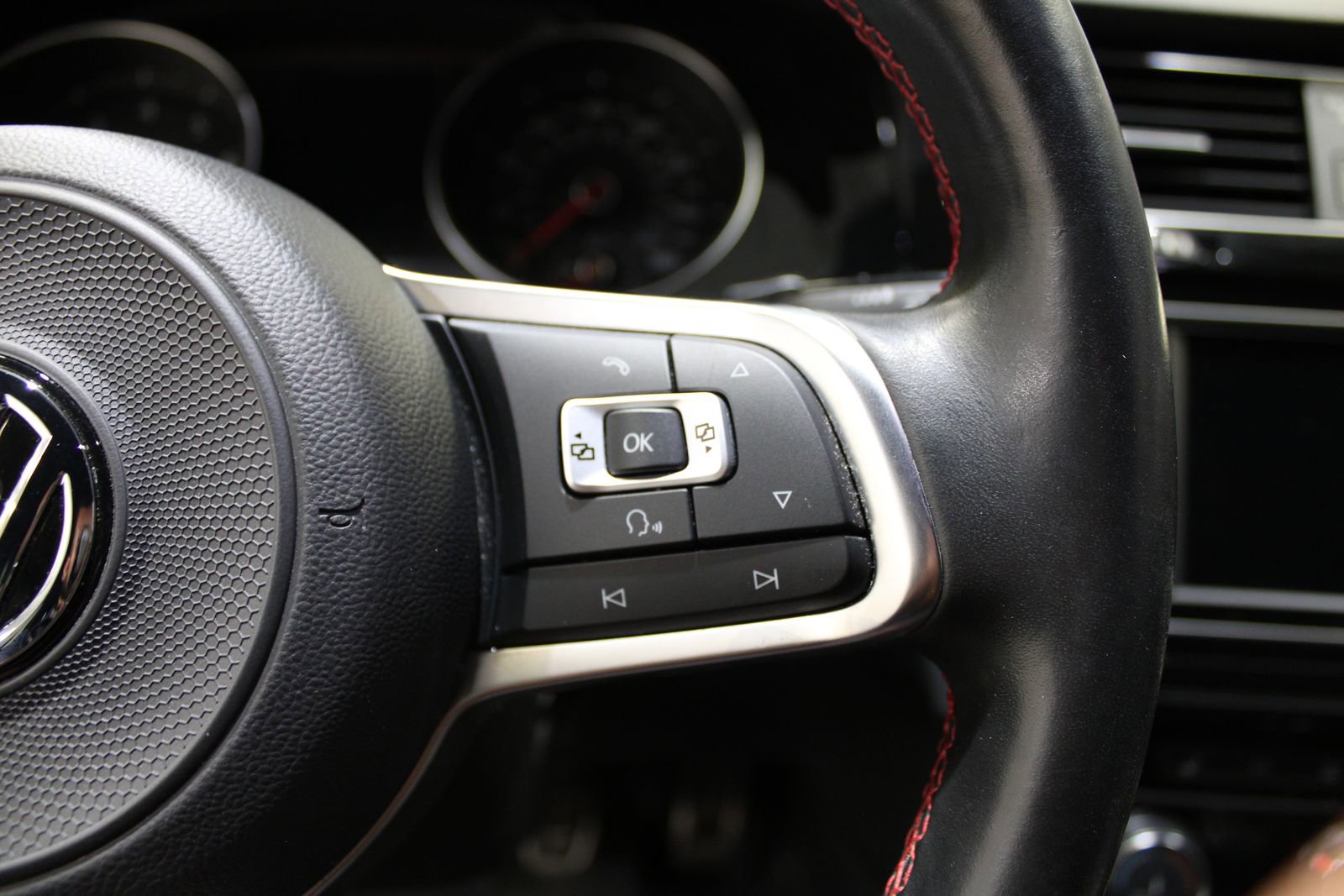 Used 2018 Volkswagen GTI S image 24