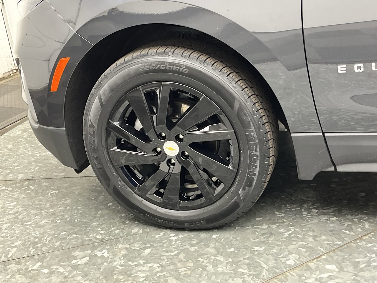 Used 2022 Chevrolet Equinox LT AWD/4WD image 32