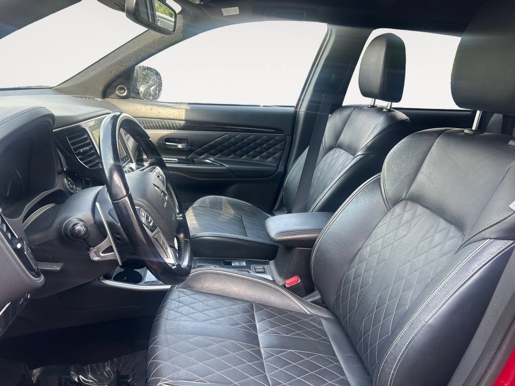 Used 2022 Mitsubishi Outlander LE AWD/4WD image 9