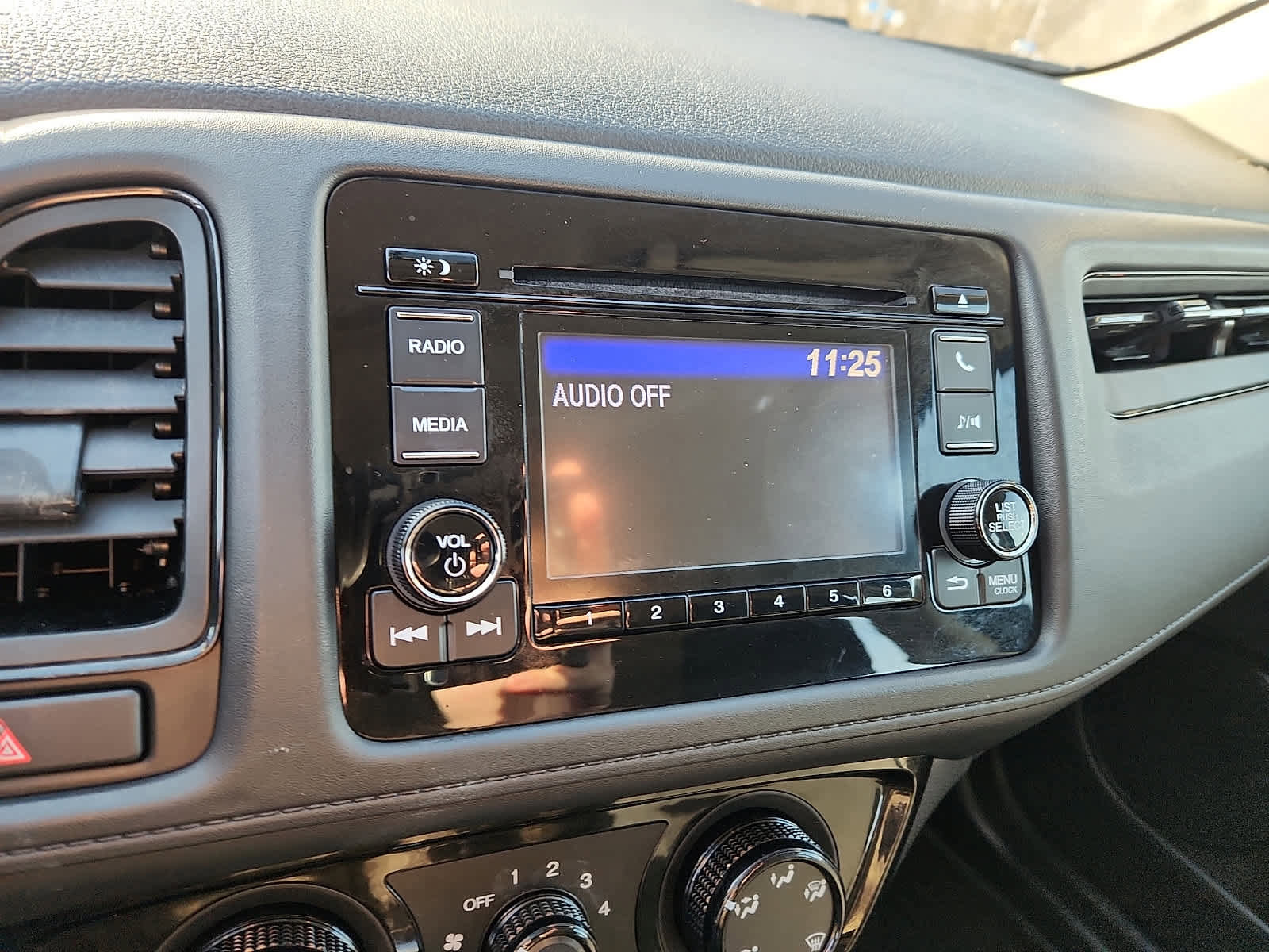 Certified 2019 Honda HR-V LX image 18