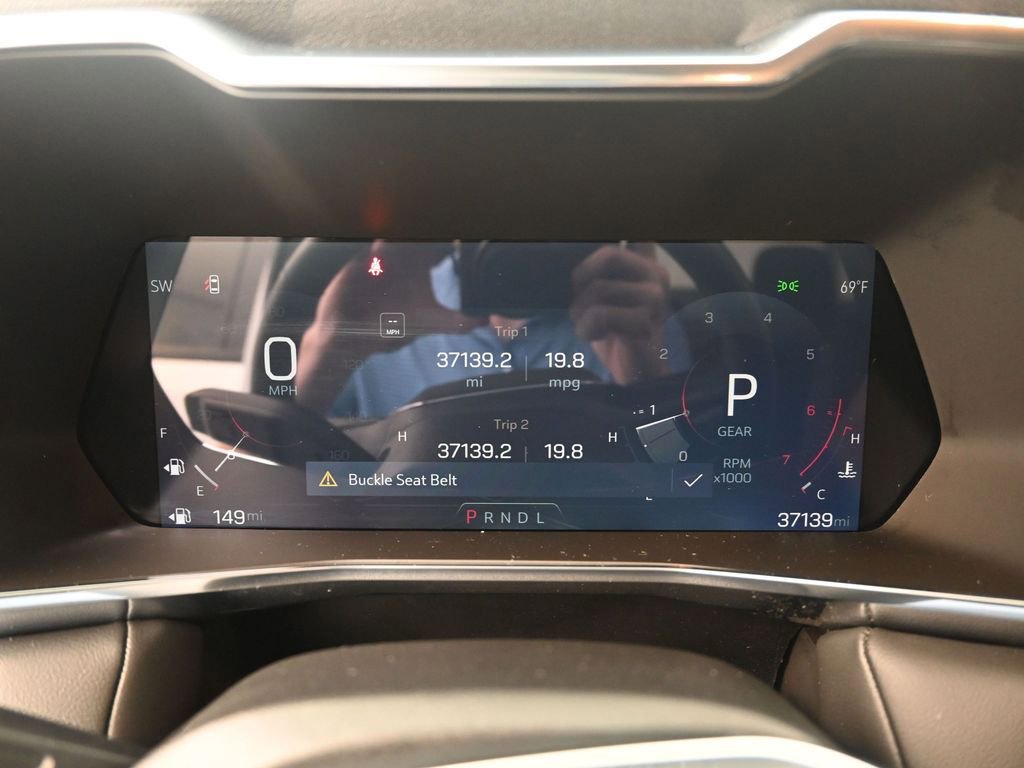 Used 2024 GMC Canyon Elevation image 9