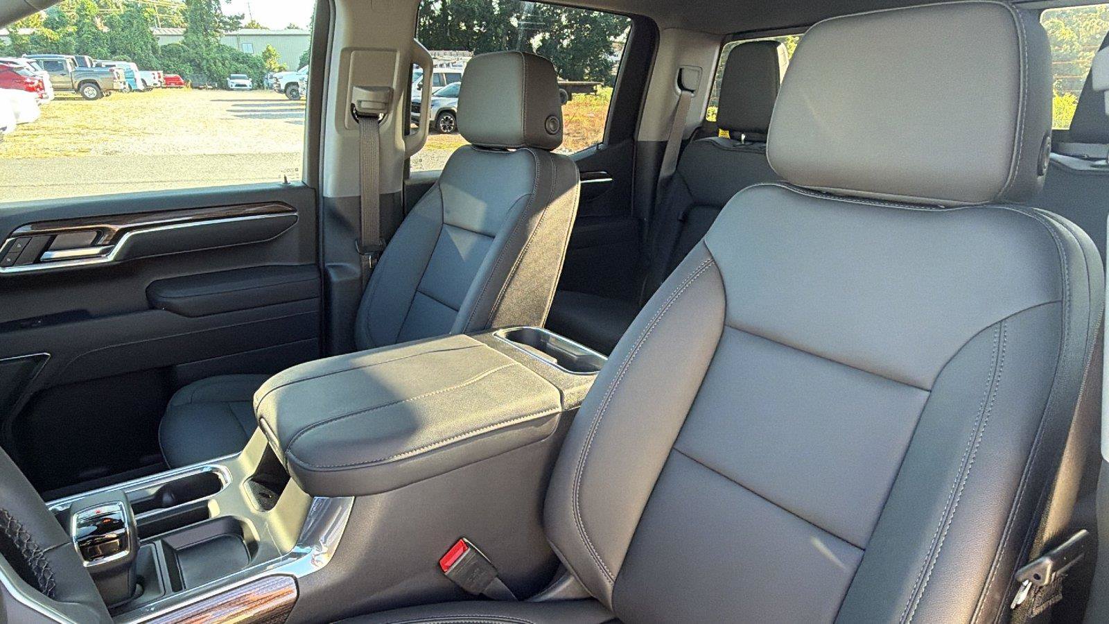 New 2026 Chevrolet Silverado 1500 LT Trail Boss w/ LT Trail Boss Premium Package AWD/4WD image 5