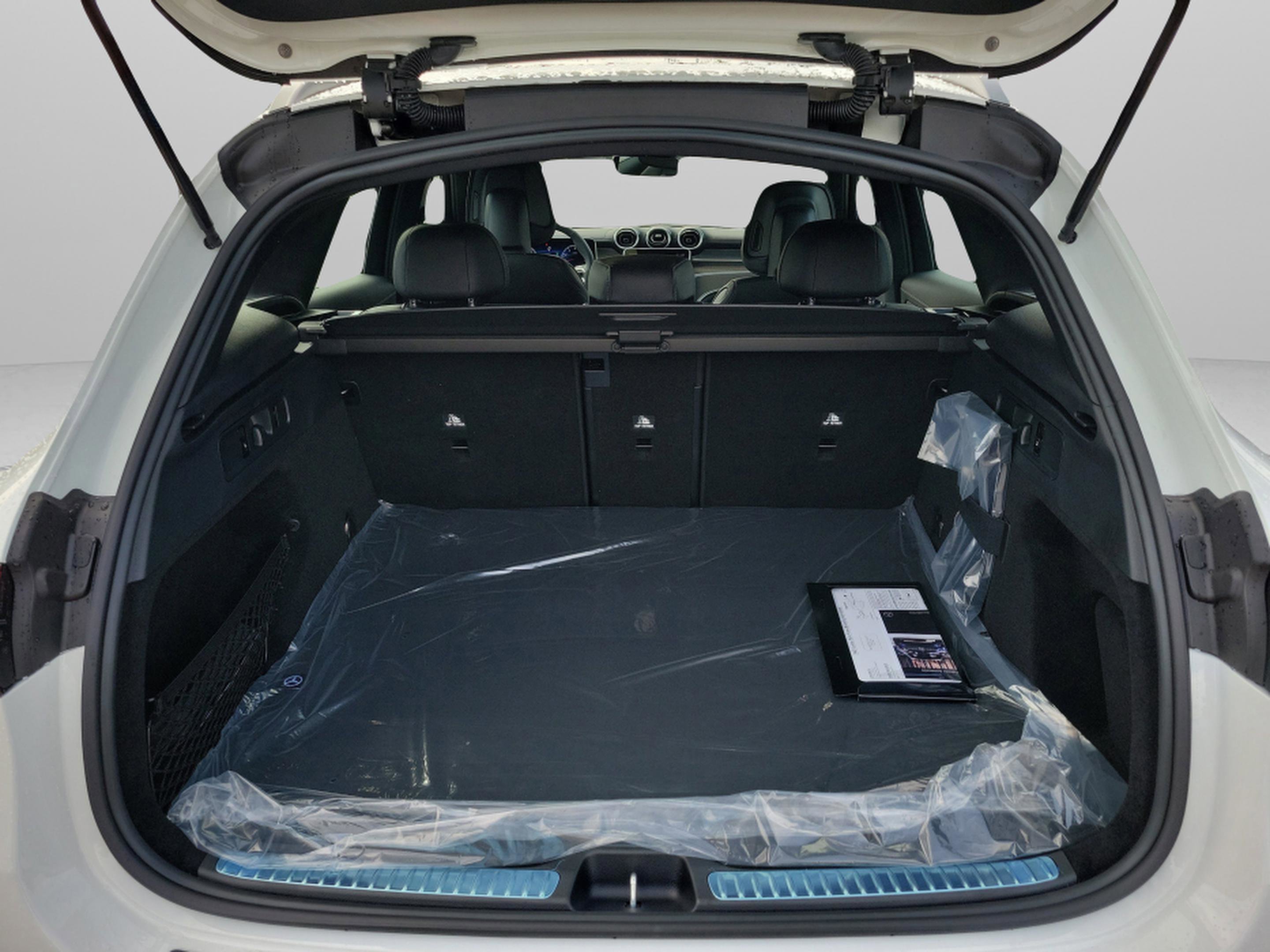 New 2026 Mercedes-Benz GLC 43 AMG 4MATIC image 10