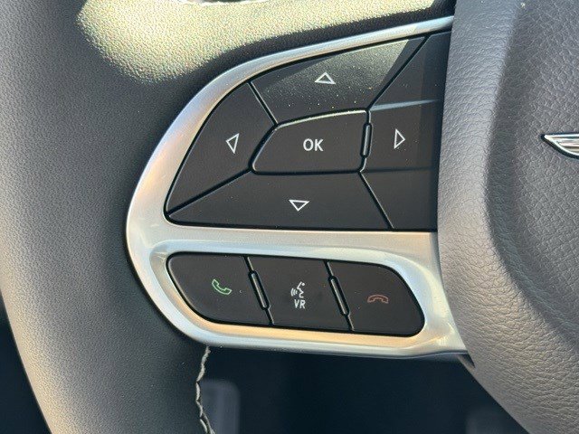 New 2026 Chrysler Pacifica Select image 16