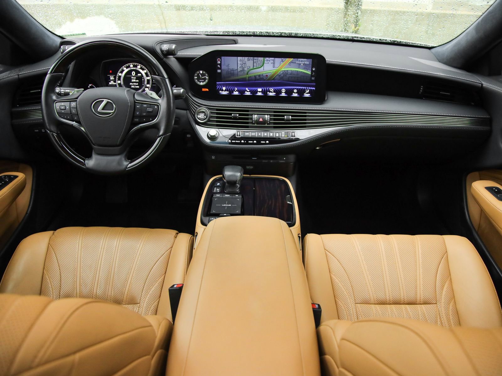 Used 2022 Lexus LS 500 w/ Interior Upgrade Package RWD image 12