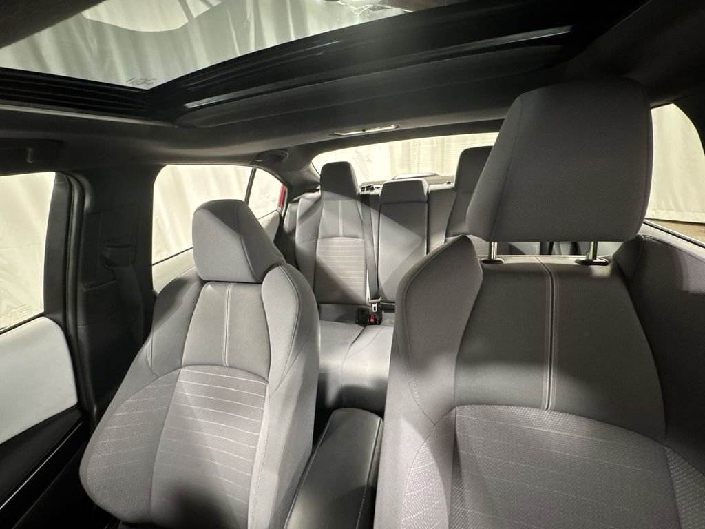 Used 2022 Toyota Corolla SE image 28