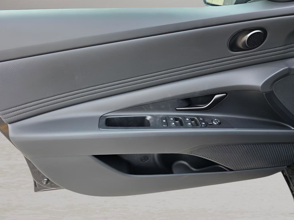 New 2026 Hyundai Elantra SEL Sport image 12