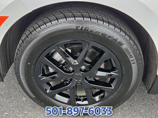 Used 2024 Chevrolet Equinox LS FWD image 16