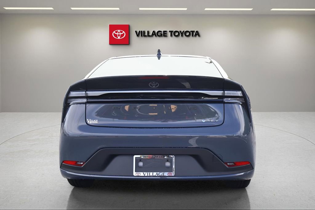 New 2026 Toyota Prius Plug-In Hybrid image 4