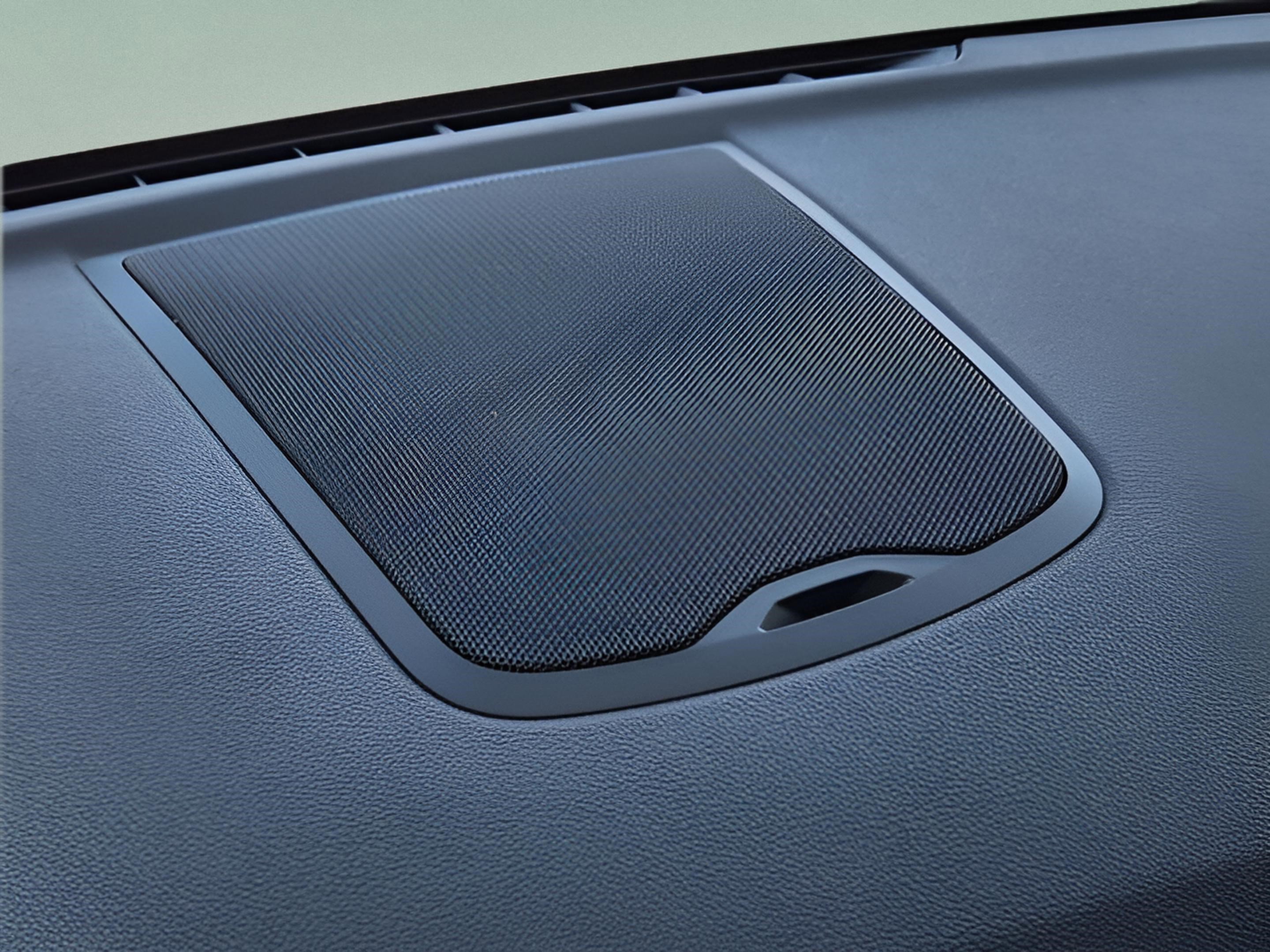 Used 2024 BMW X3 xDrive30i w/ Convenience Package image 15