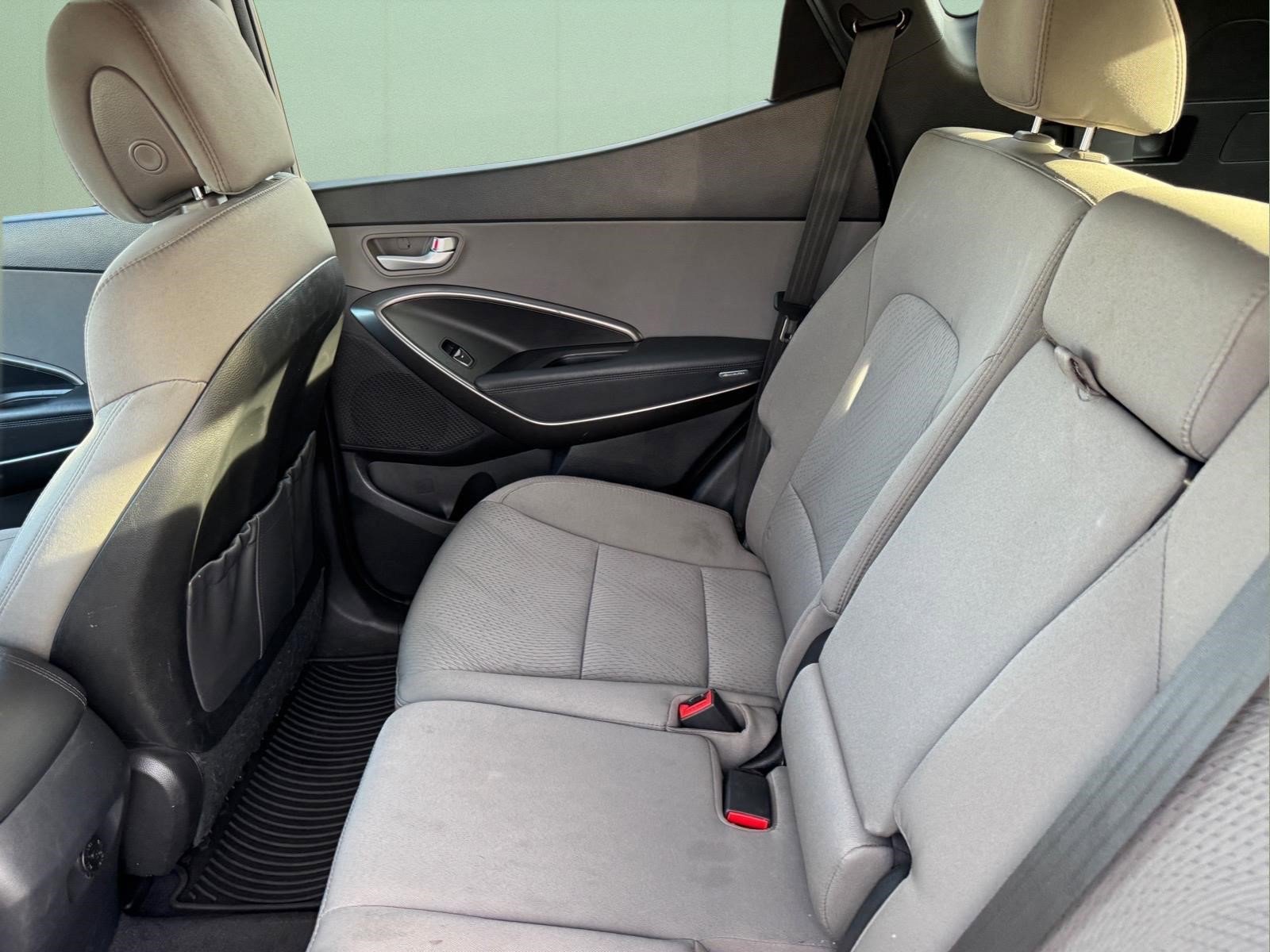 Used 2017 Hyundai Santa Fe Sport FWD image 8
