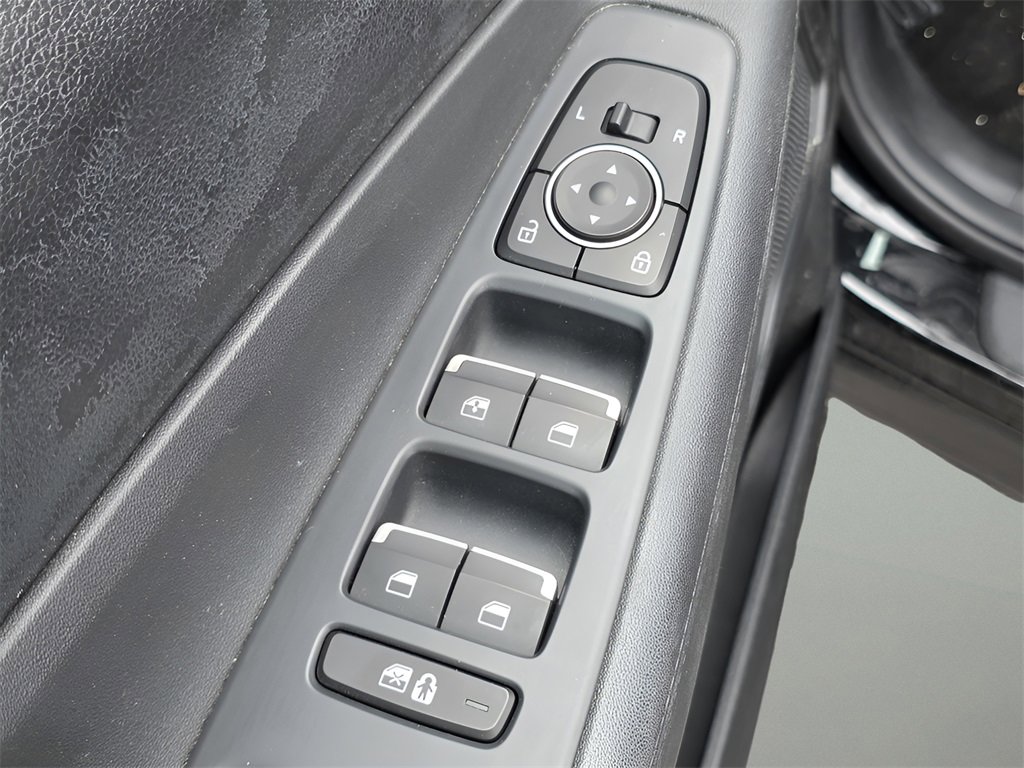 Used 2023 Hyundai Santa Fe SE image 18