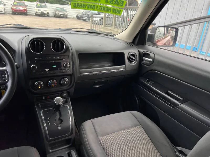 Used 2015 Jeep Patriot Sport w/ Power Value Group FWD image 16