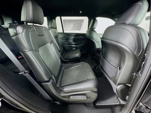 New 2025 Jeep Grand Cherokee L Laredo AWD/4WD image 30