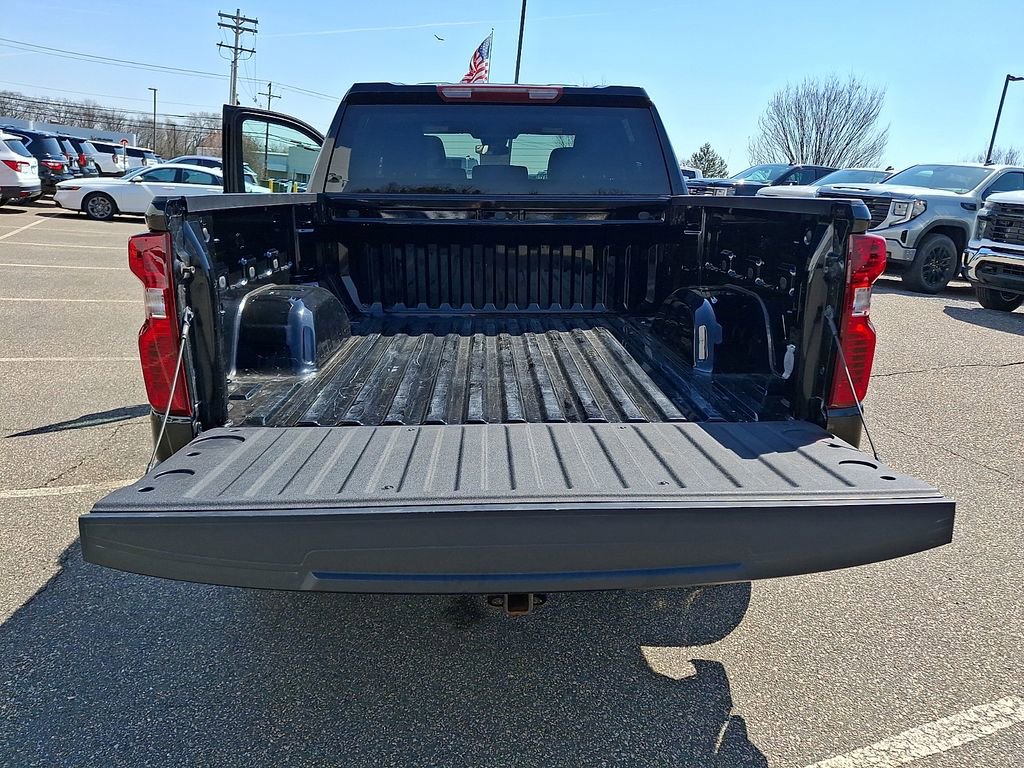 Used 2022 Chevrolet Silverado 1500 LT AWD/4WD image 27