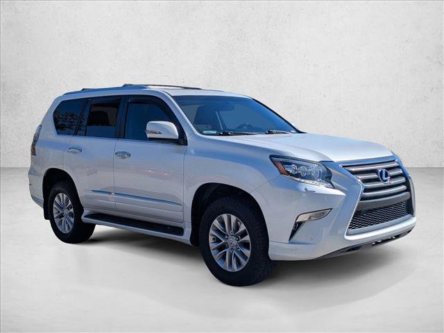 Used 2018 Lexus GX 460 Premium w/ Premium Package image 3