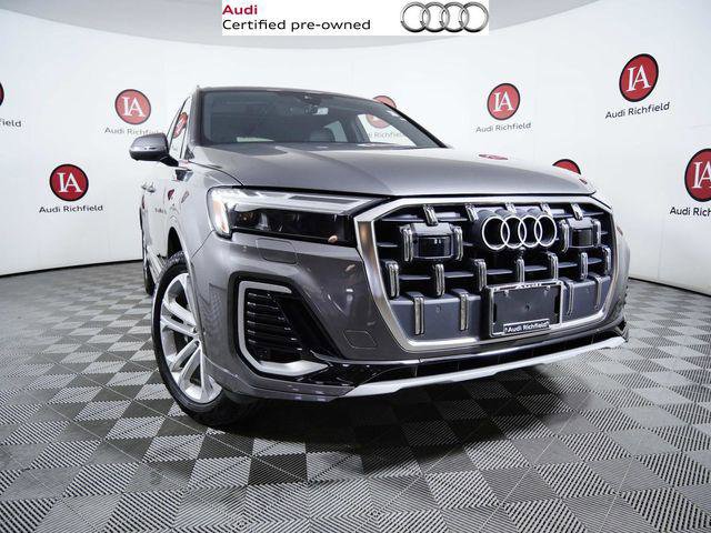 Used 2025 Audi Q7 2.0T Premium w/ Convenience Package image 2