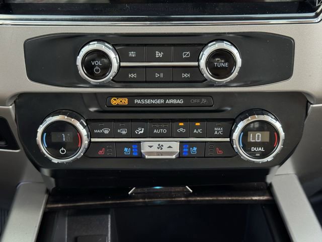 Used 2022 Ford F250 Lariat w/ Lariat Value Package AWD/4WD image 18