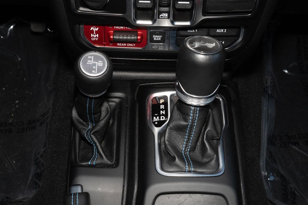 Used 2023 Jeep Wrangler Unlimited Rubicon 4xe AWD/4WD image 23