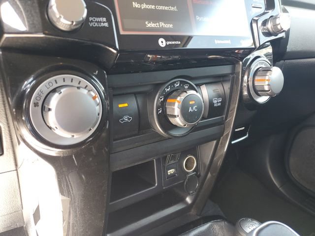 Used 2022 Toyota 4Runner TRD Off-Road AWD/4WD image 26