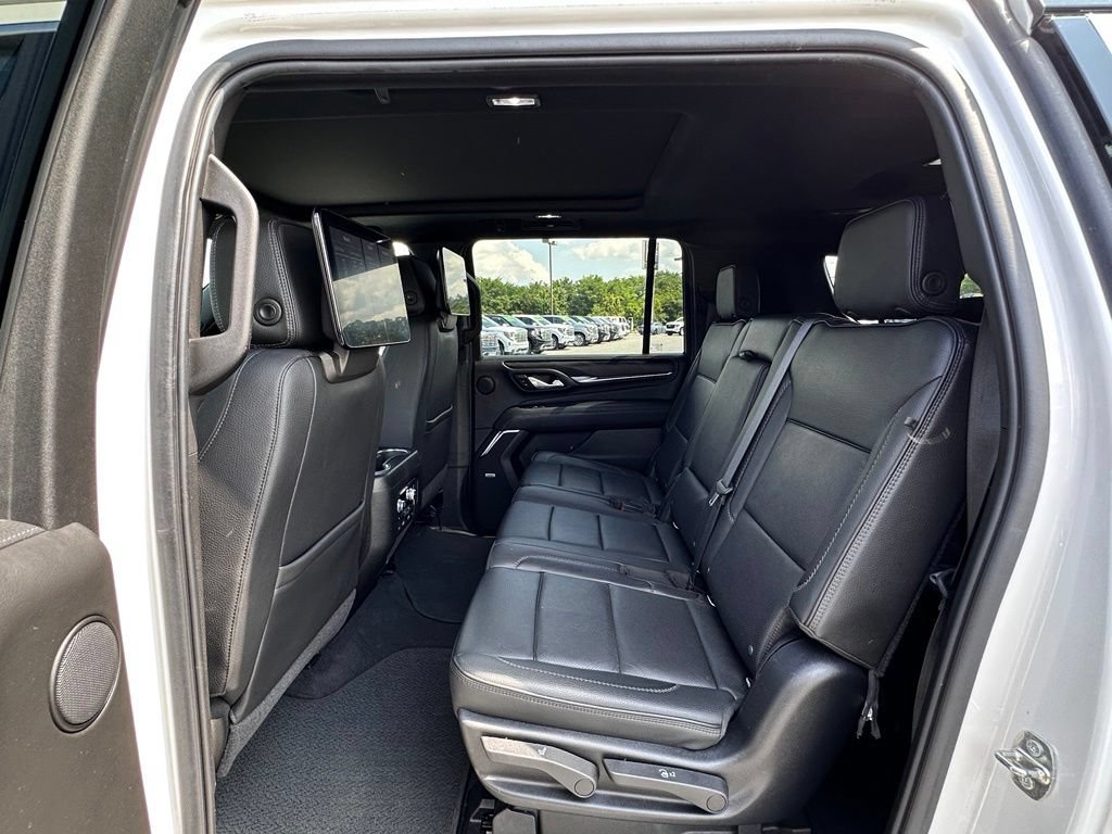 Certified 2021 GMC Yukon XL Denali w/ Denali Ultimate Package AWD/4WD image 30