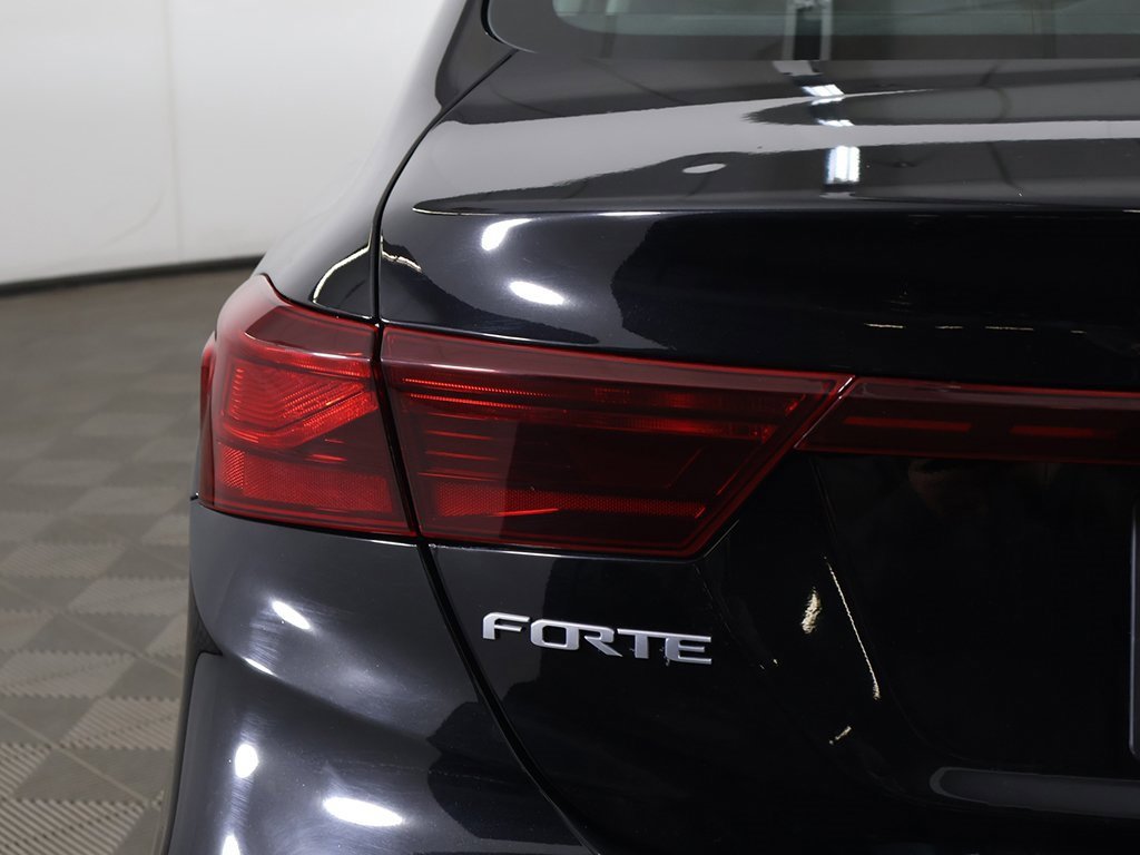 Used 2022 Kia Forte LXS w/ LXS Technology Package image 14