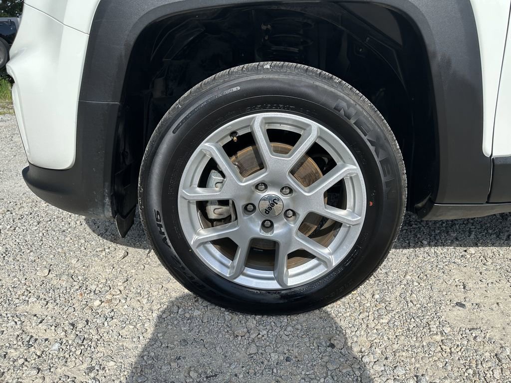 Used 2023 Jeep Renegade Latitude image 11