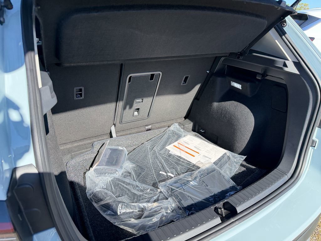 New 2026 Volkswagen Taos SE image 26